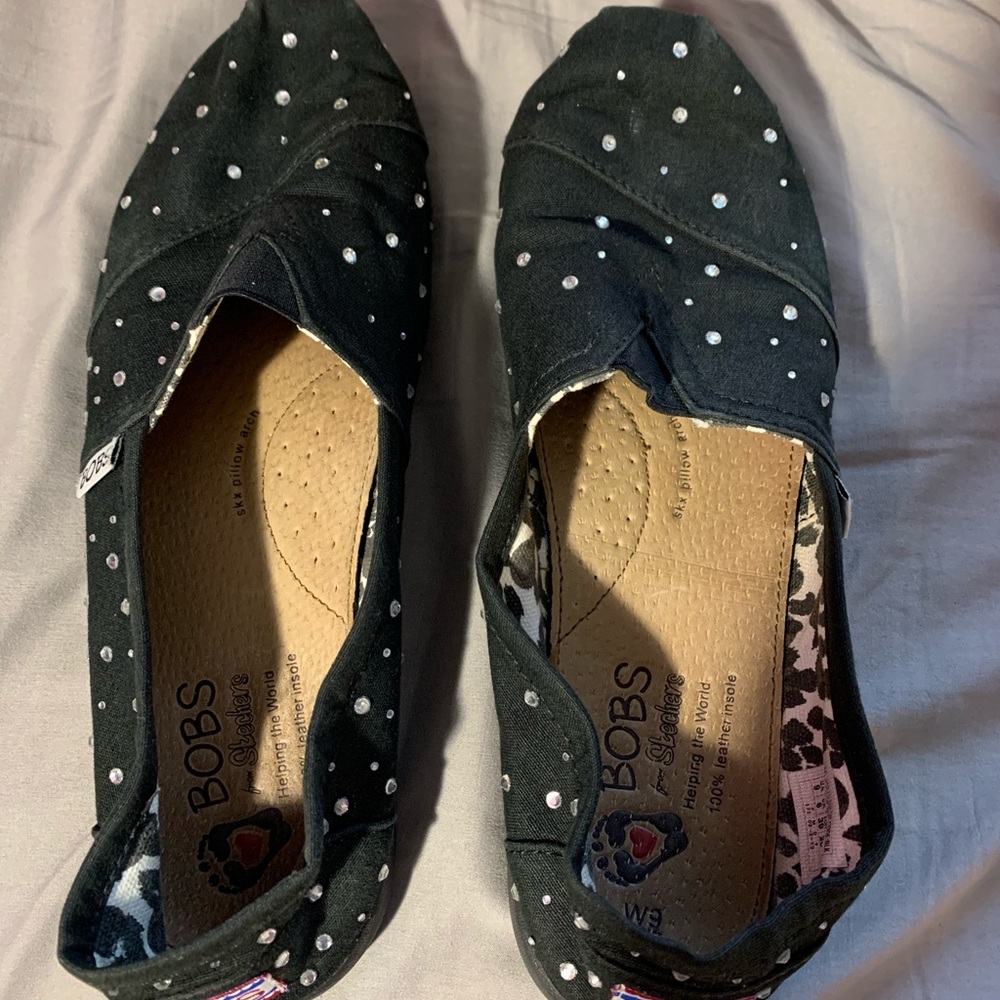 Black Bobs